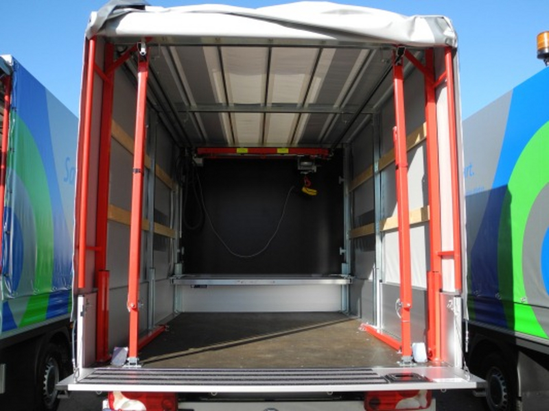 Platform scaffolding | Loading Lift